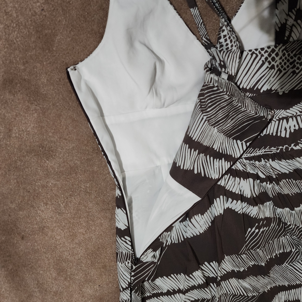 BCBG MaxAzria Tropical Safari Style Dress - Picture 9 of 9